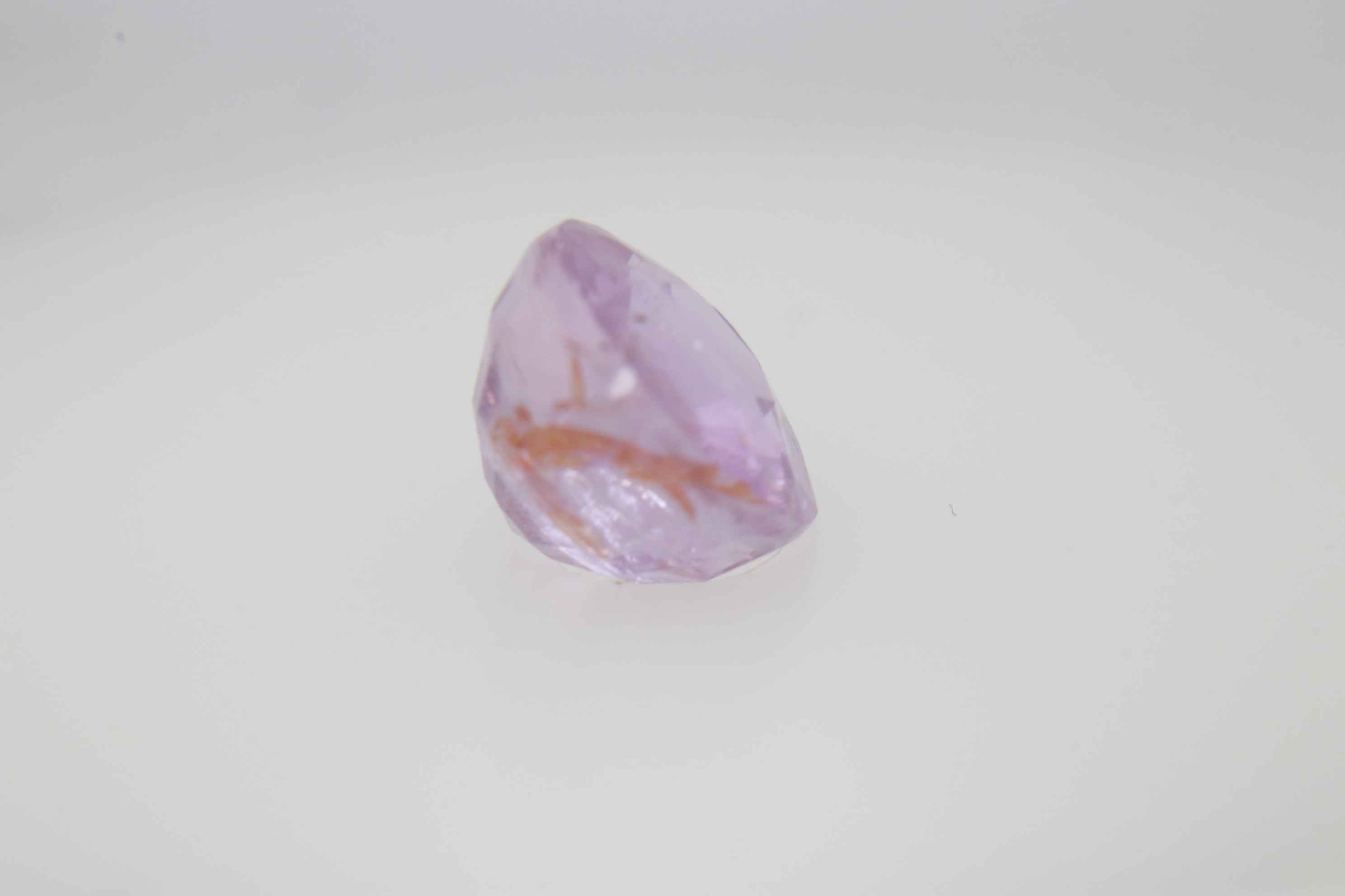 1.6ct Light Pink Padparadscha Feather Oval Shape (6.6x5.9x4.2 mm) Unheated gemstone from Sri Lanka