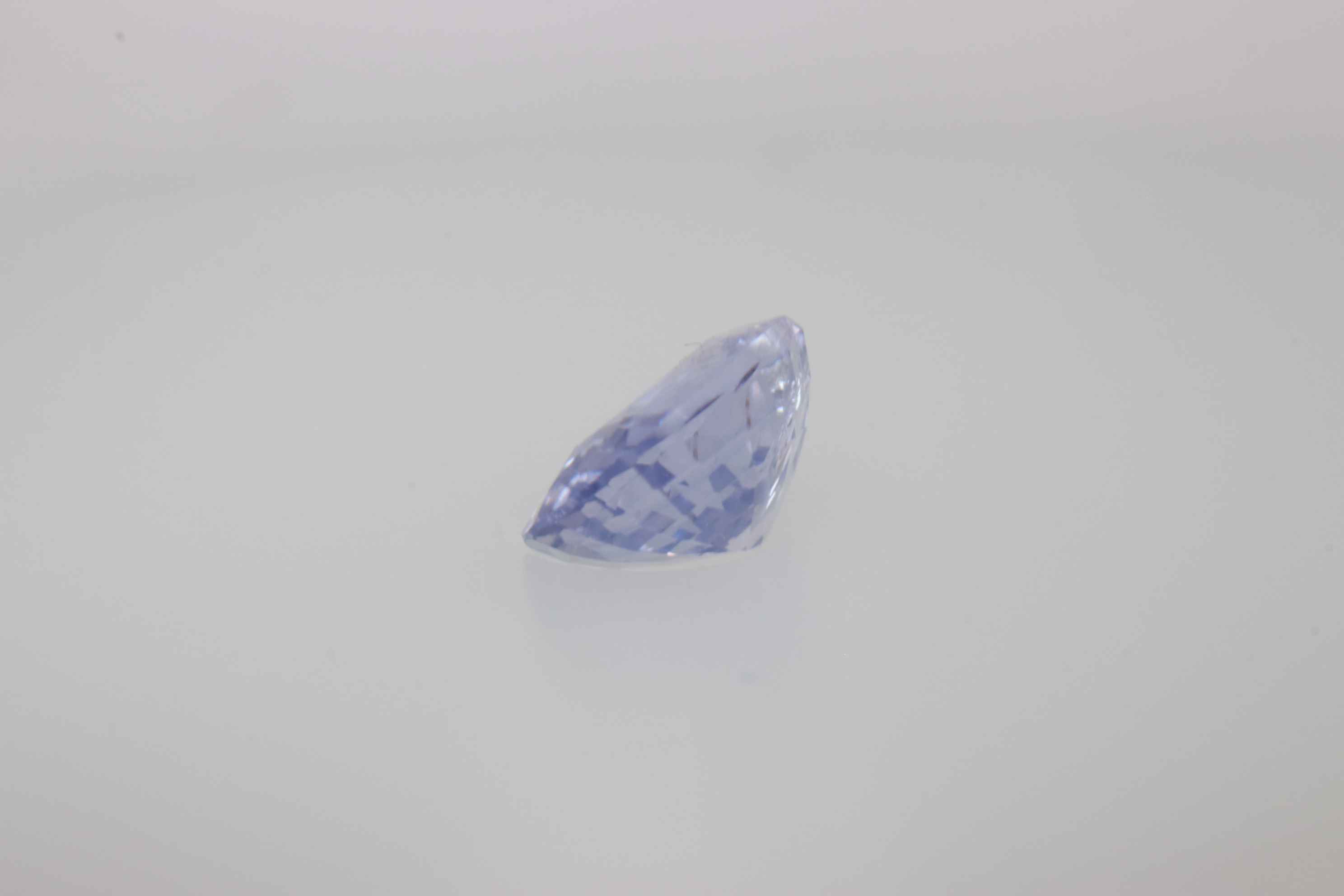 0.8ct Alice Blue Sapphire VVS Oval Shape (5.9x4.8x2.8 mm) Unheated gemstone from Sri Lanka