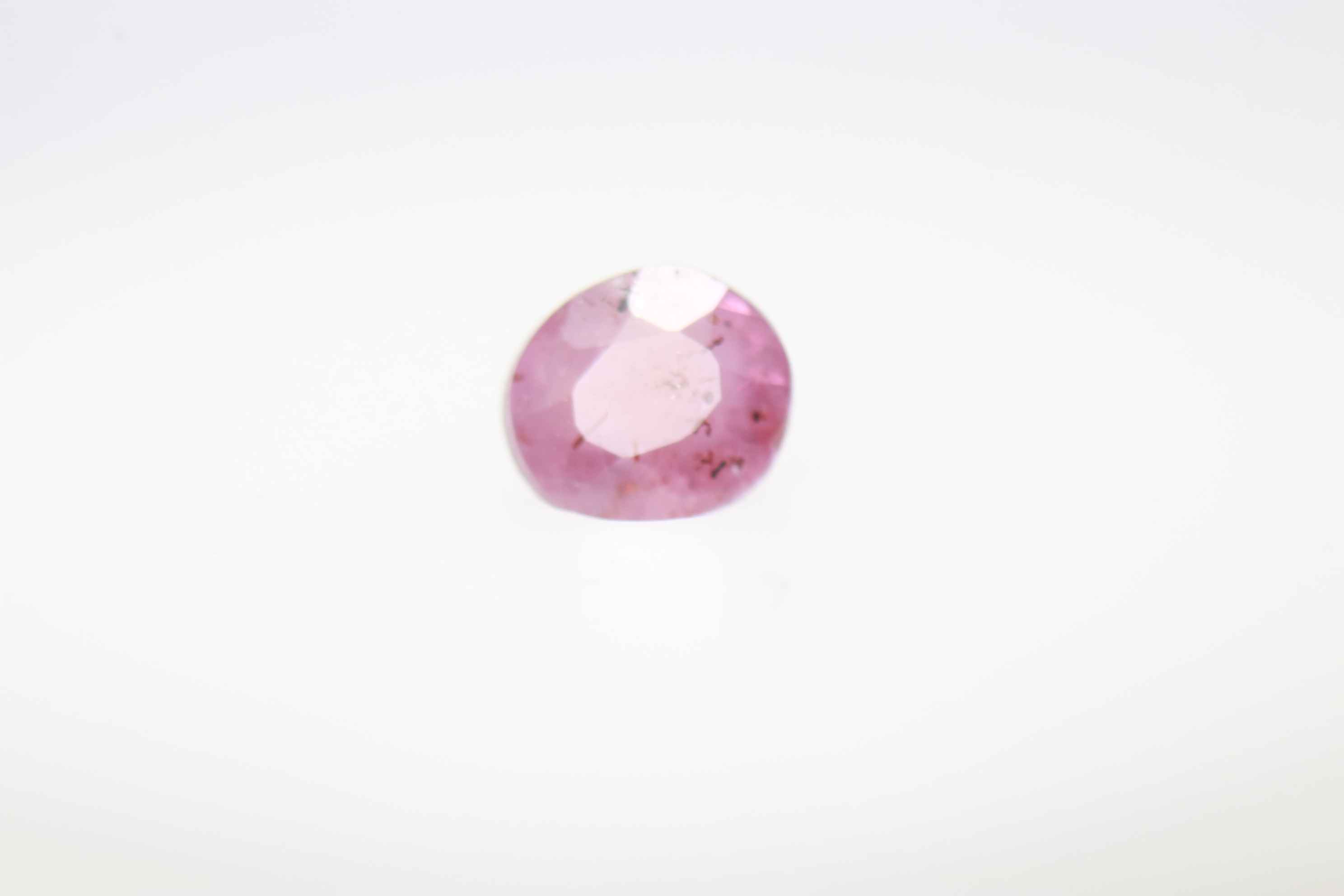 0.5ct Light Pink Padparadscha SI1 Oval Shape (4.9x3.8x2.8 mm) Unheated gemstone from Sri Lanka