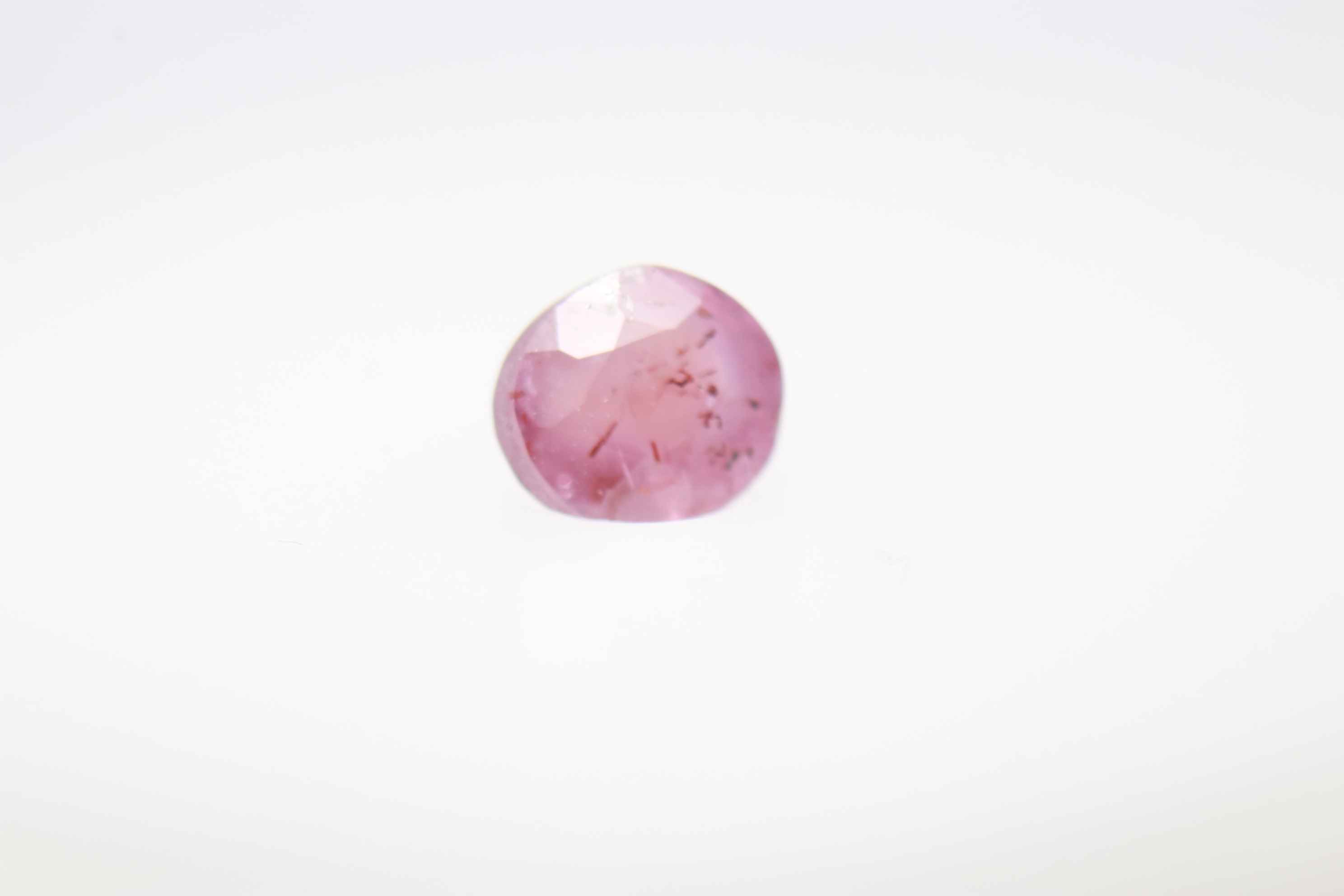 0.5ct Light Pink Padparadscha SI1 Oval Shape (4.9x3.8x2.8 mm) Unheated gemstone from Sri Lanka