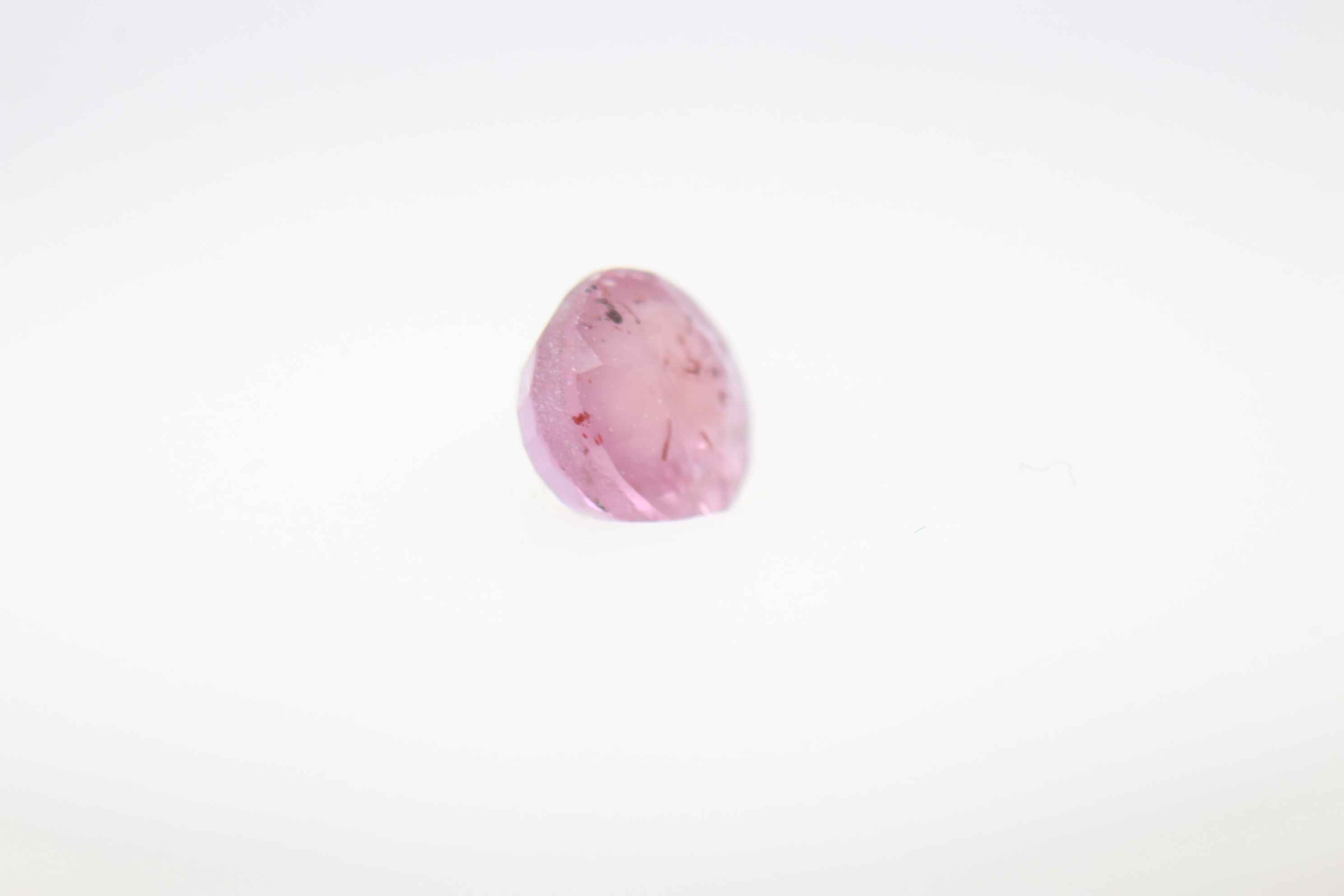 0.5ct Light Pink Padparadscha SI1 Oval Shape (4.9x3.8x2.8 mm) Unheated gemstone from Sri Lanka