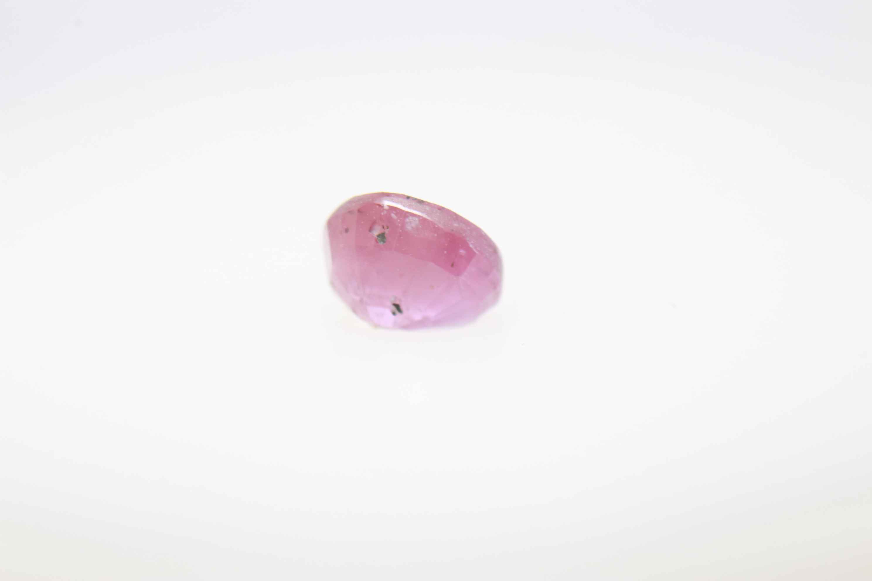 0.5ct Light Pink Padparadscha SI1 Oval Shape (4.9x3.8x2.8 mm) Unheated gemstone from Sri Lanka