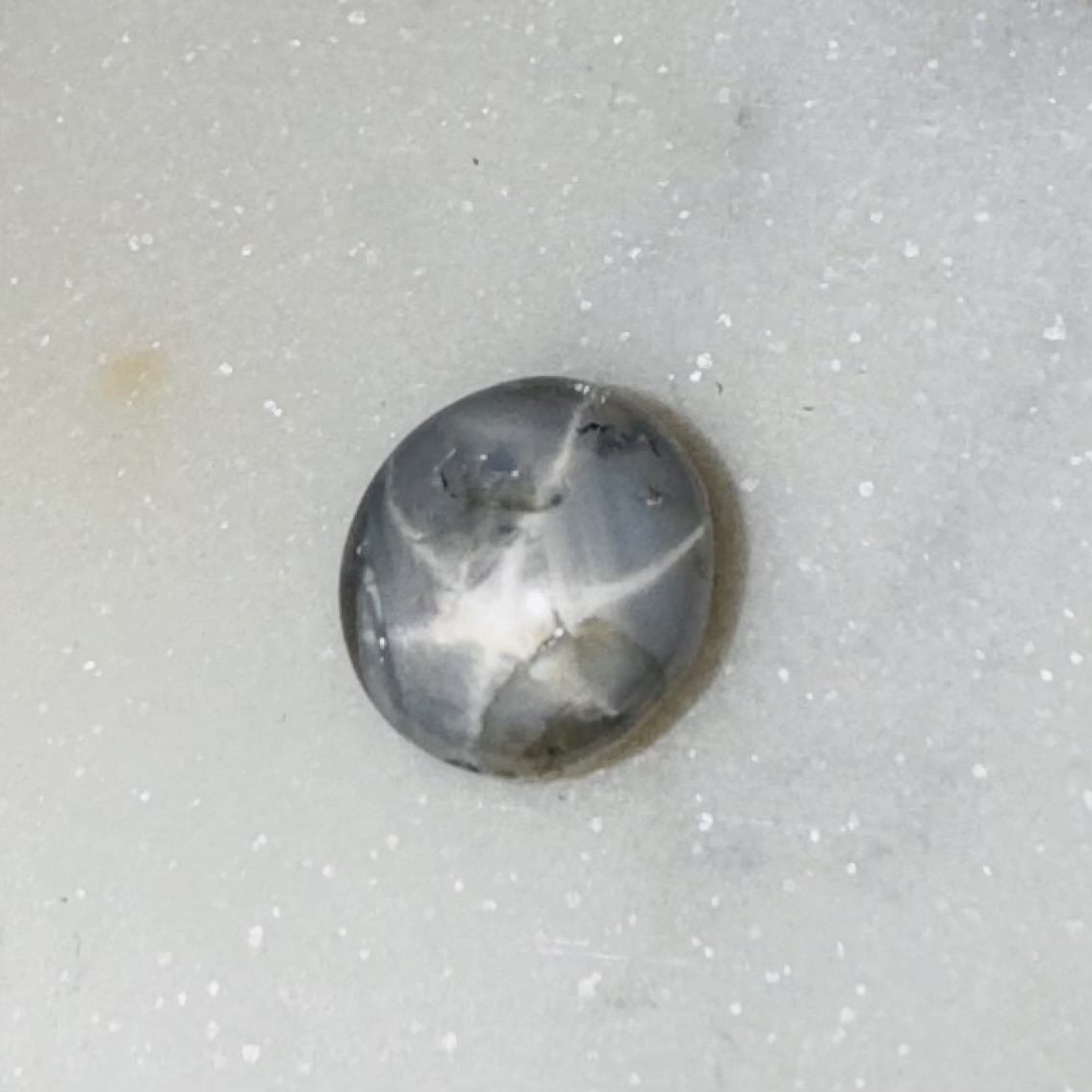 8ct Star Sapphire SI1 Oval Shape (11.3x10.4x6.3 mm) Unheated gemstone from Sri Lanka