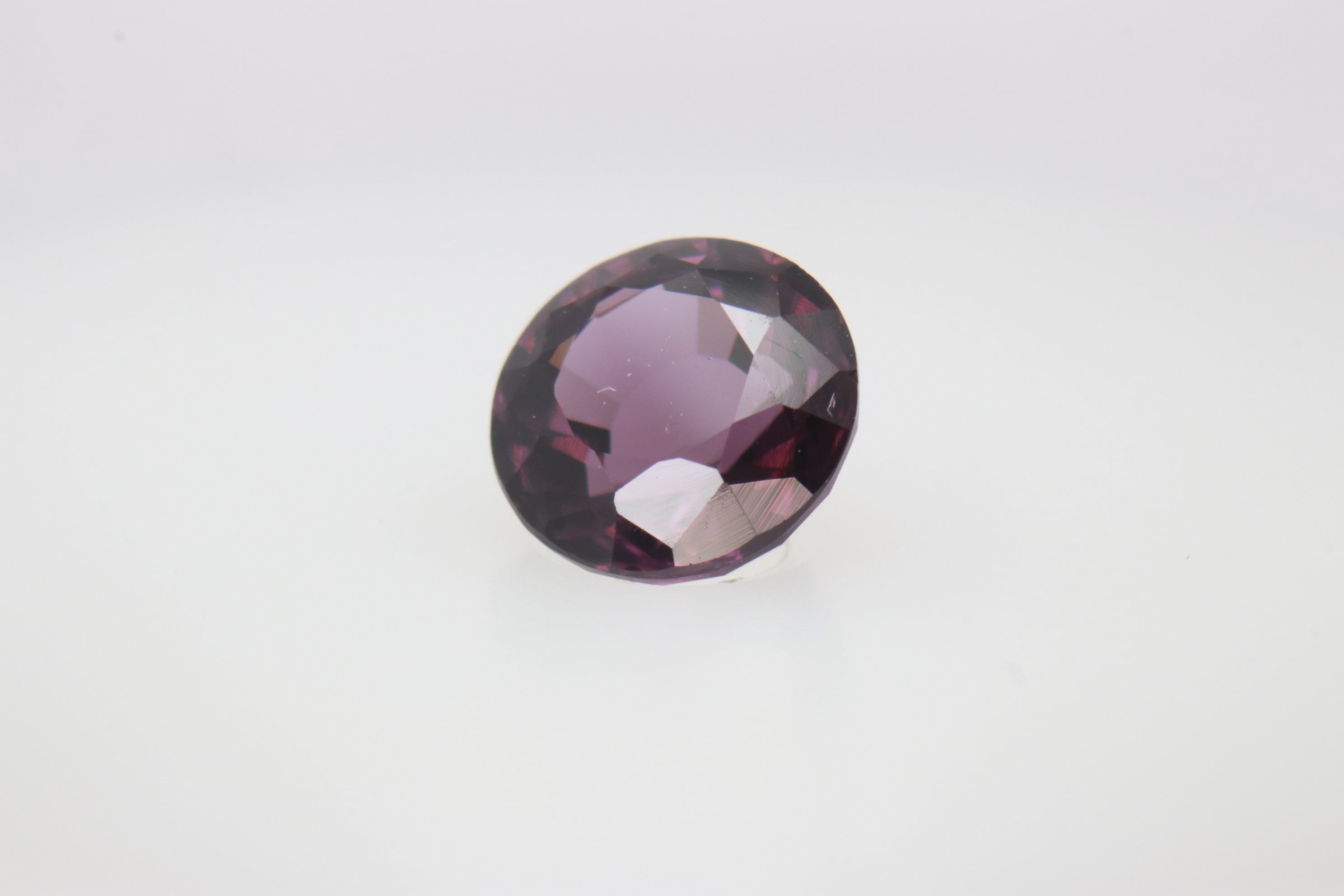 1ct Purple Spinel VVS Round Shape (5.9x3.5x0 mm) Unheated gemstone from Sri Lanka