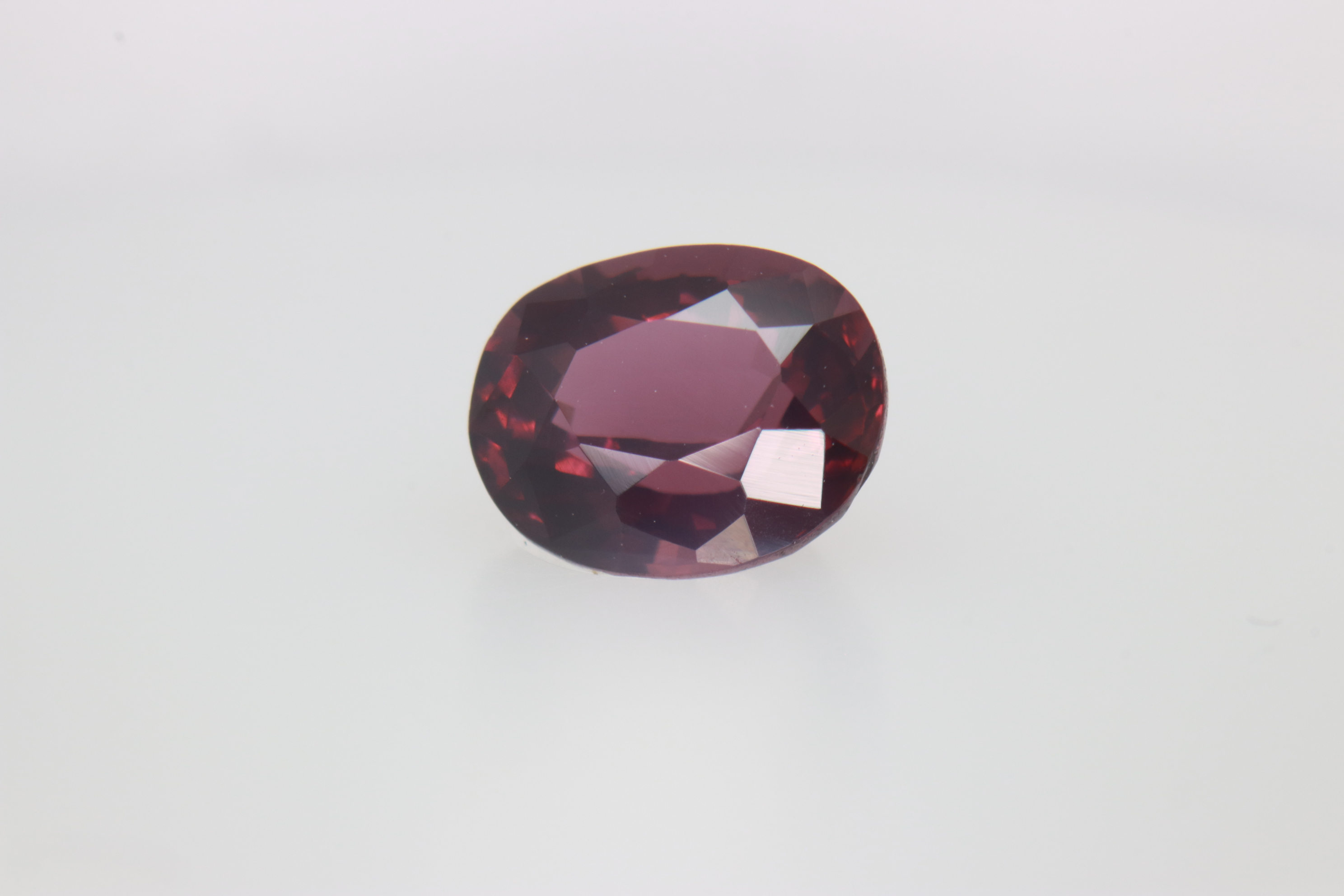 1.05ct Deep Pink Spinel VVS Oval Shape (6.6x5.4x3.8 mm) Unheated gemstone from Sri Lanka