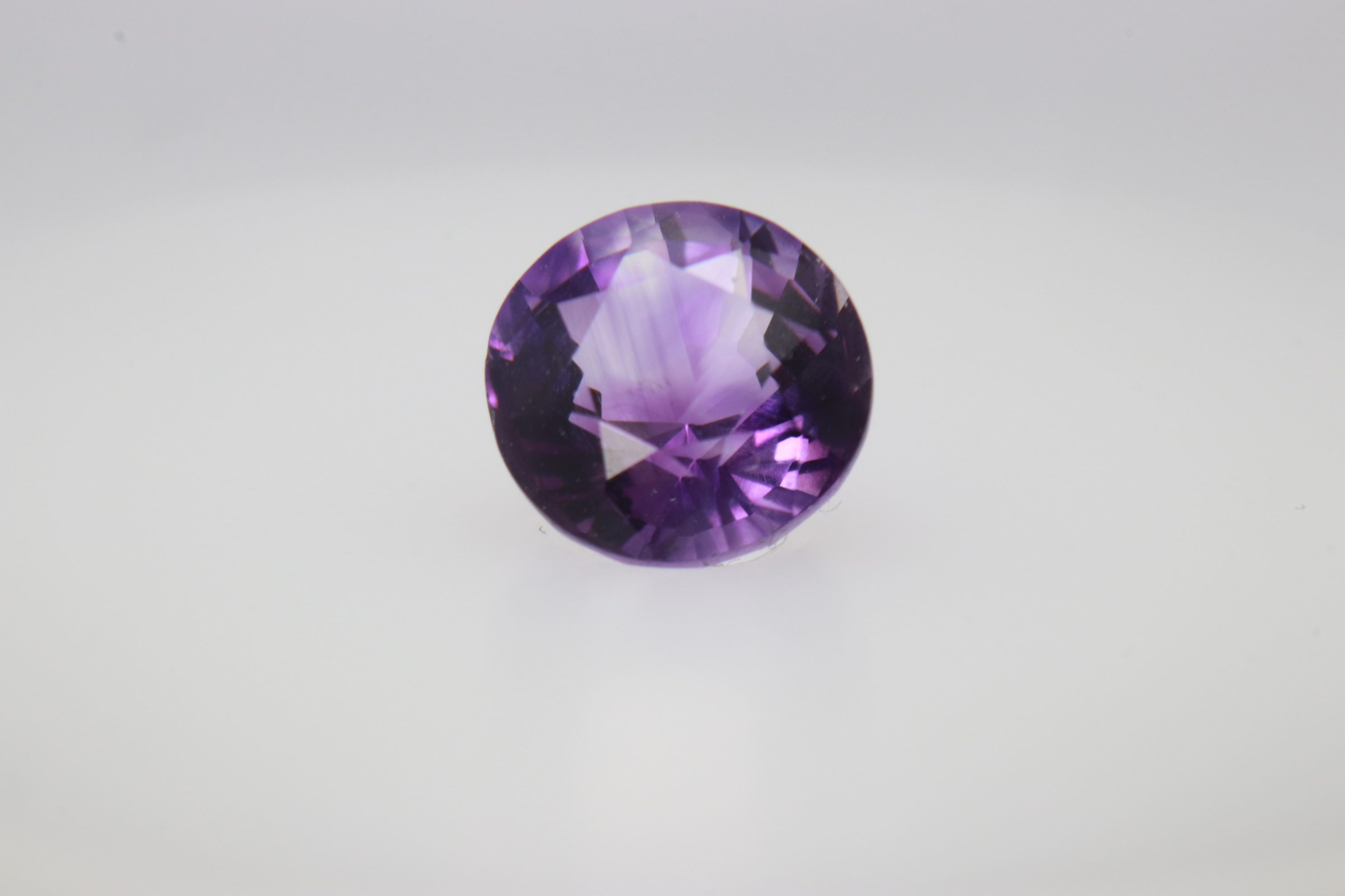 1.1ct Purple Spinel VVS Round Shape (0x6.2x4.5 mm) Unheated gemstone from Sri Lanka