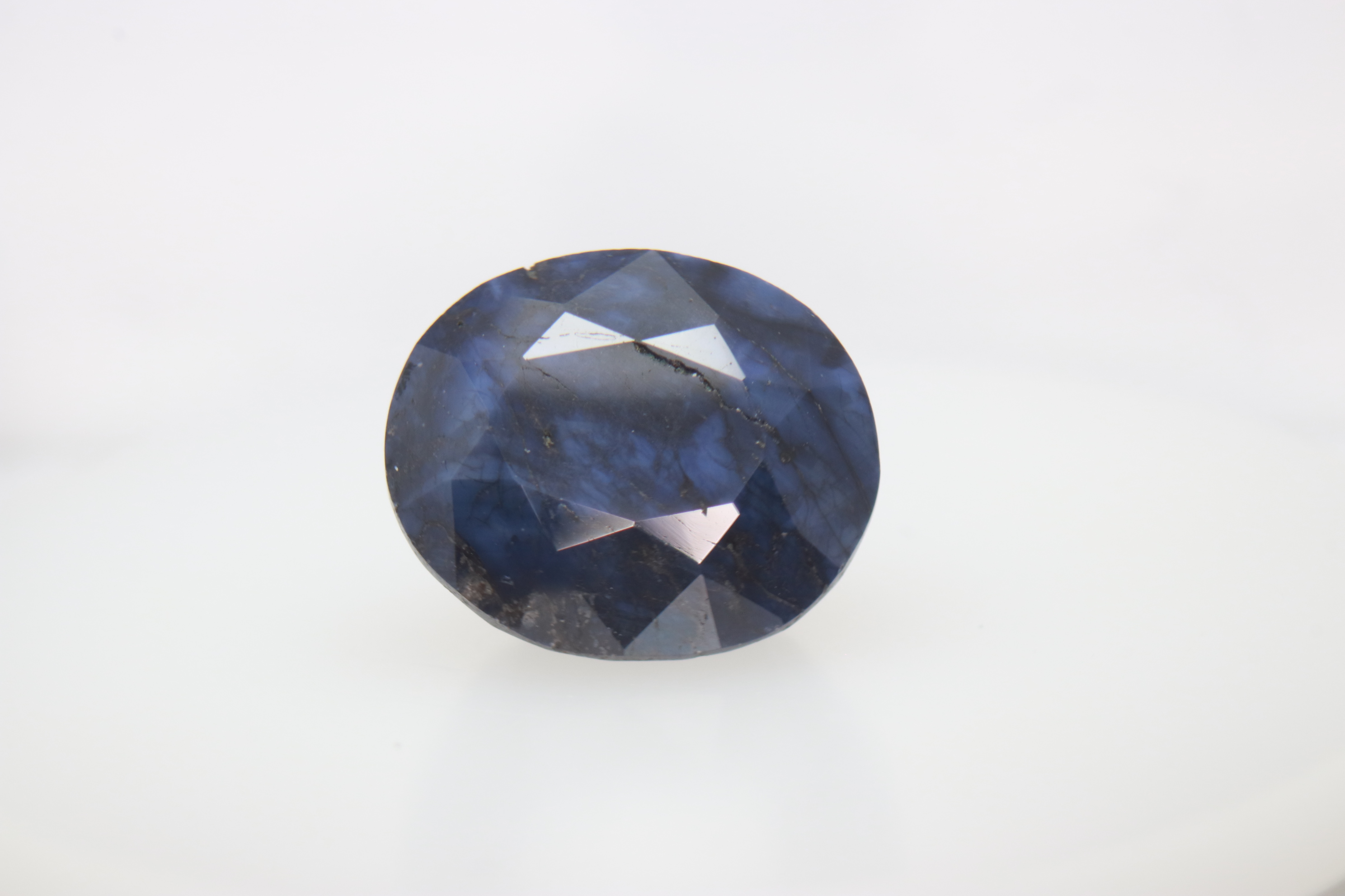 6.5ct Blue Sapphire VVS Oval Shape (11x9.6x7 mm) Heated gemstone from Sri Lanka