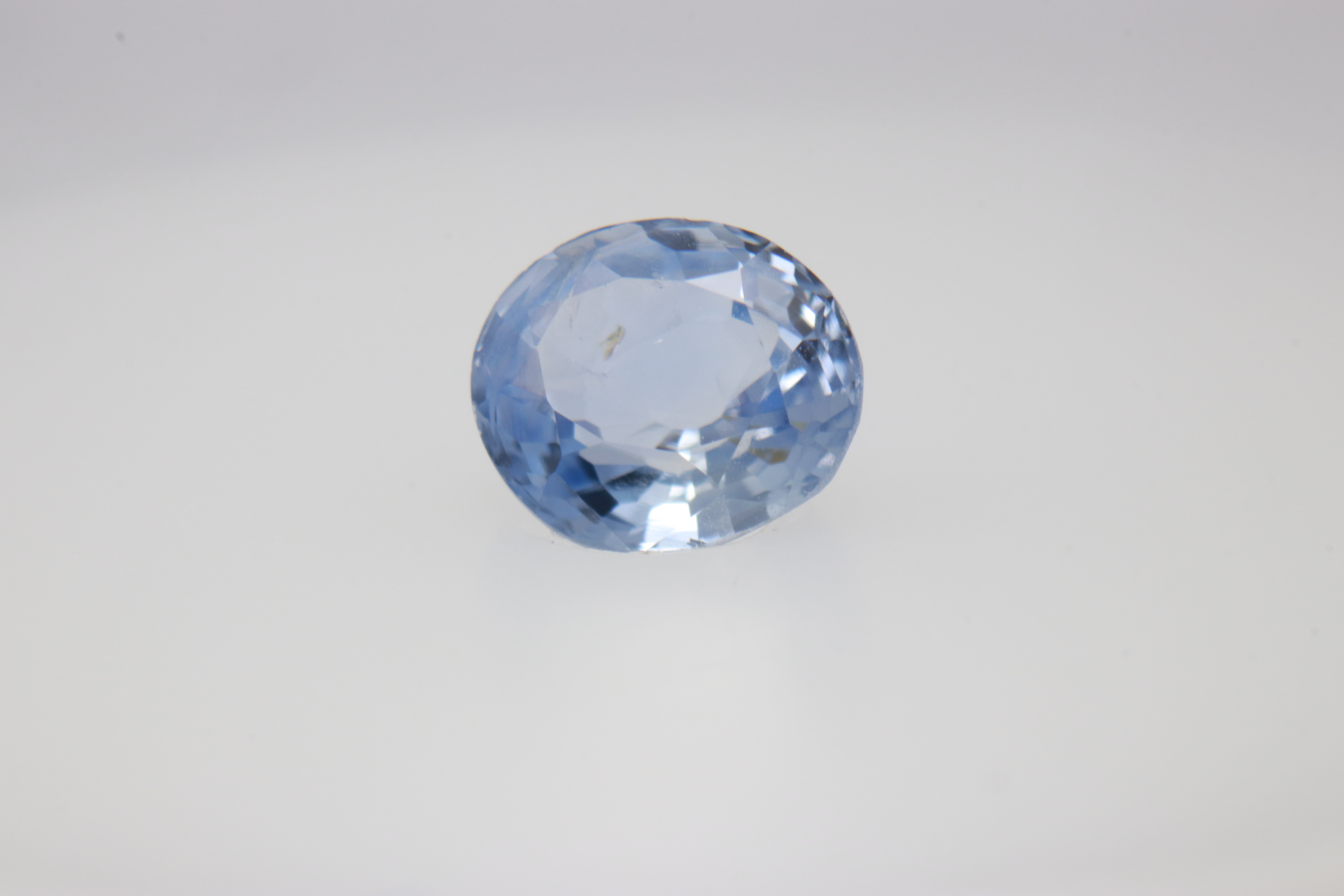 0.9ct Alice Blue Sapphire VVS Oval Shape (6.1x5.2x3.2 mm) Unheated gemstone from Sri Lanka