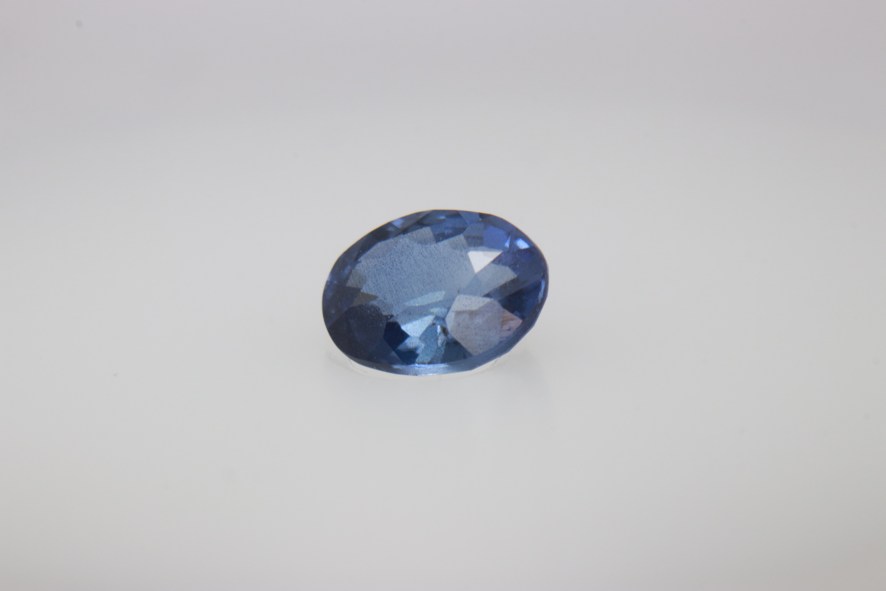 0.6ct Dark Blue Sapphire Vs1 Oval Shape (5.4x4.2x2.6 mm) Unheated gemstone from Sri Lanka